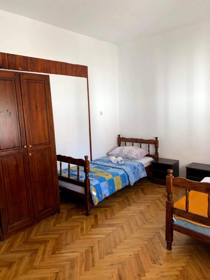 Hostel Holiday Τσέτινιε Εξωτερικό φωτογραφία