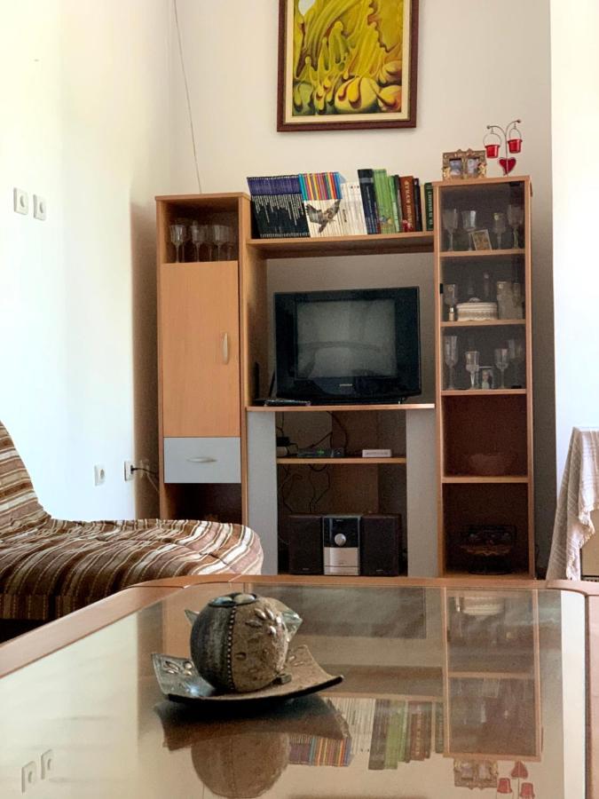 Hostel Holiday Τσέτινιε Εξωτερικό φωτογραφία