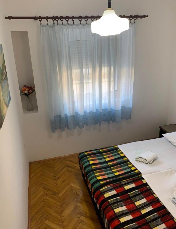 Hostel Holiday Τσέτινιε Εξωτερικό φωτογραφία