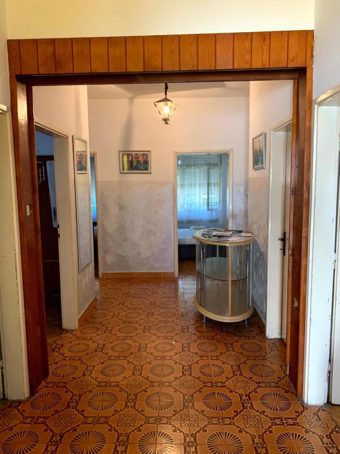 Hostel Holiday Τσέτινιε Εξωτερικό φωτογραφία